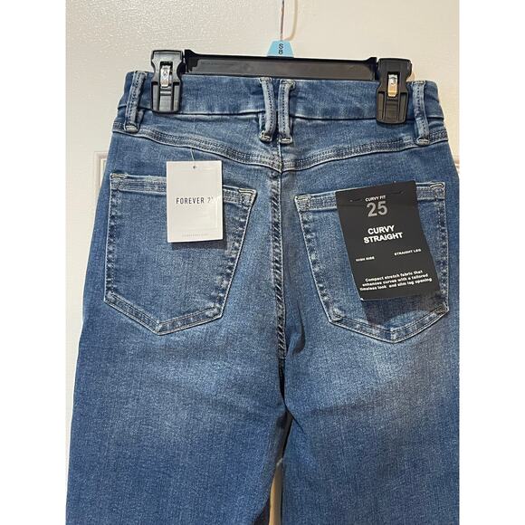 NWT Forever 21 Curved Straight Jeans Women’s Size 25 Dark Wash Stretch - Picture 5 of 6